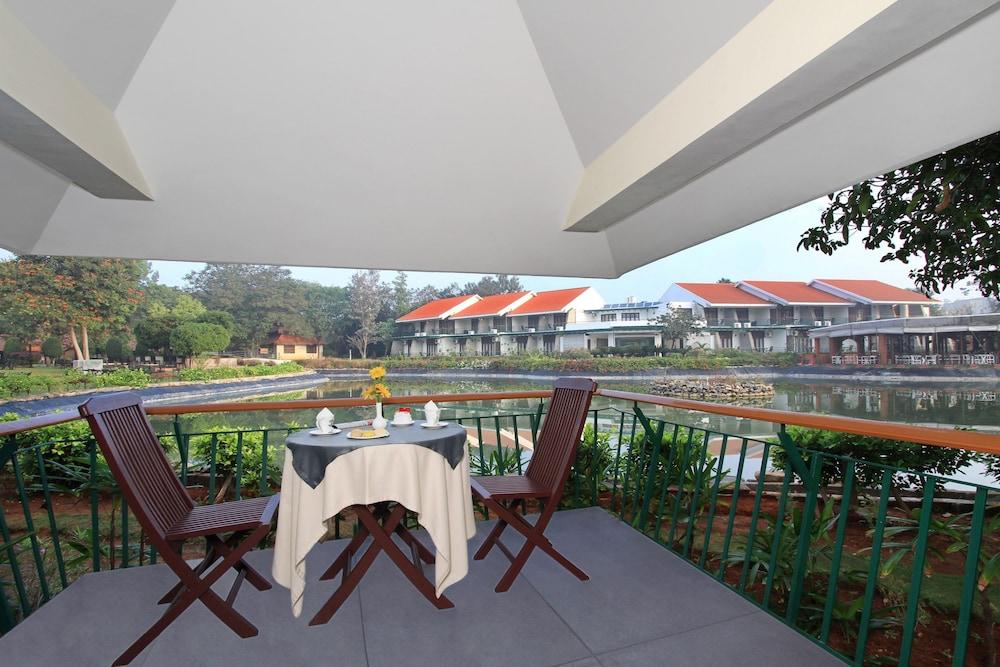 Silent Shores Resort & Spa Mysore Exterior photo